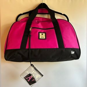 GLORIA VANDERBILT HOT PINK AND BLACK NYLON PERSONALIZED DUFFEL WITH LETTERS BAG